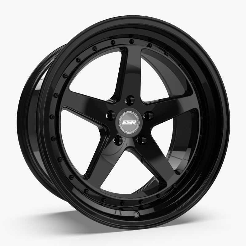 ESR CS5 18×9.5 5×114.3 +35 Gloss Black – Universal