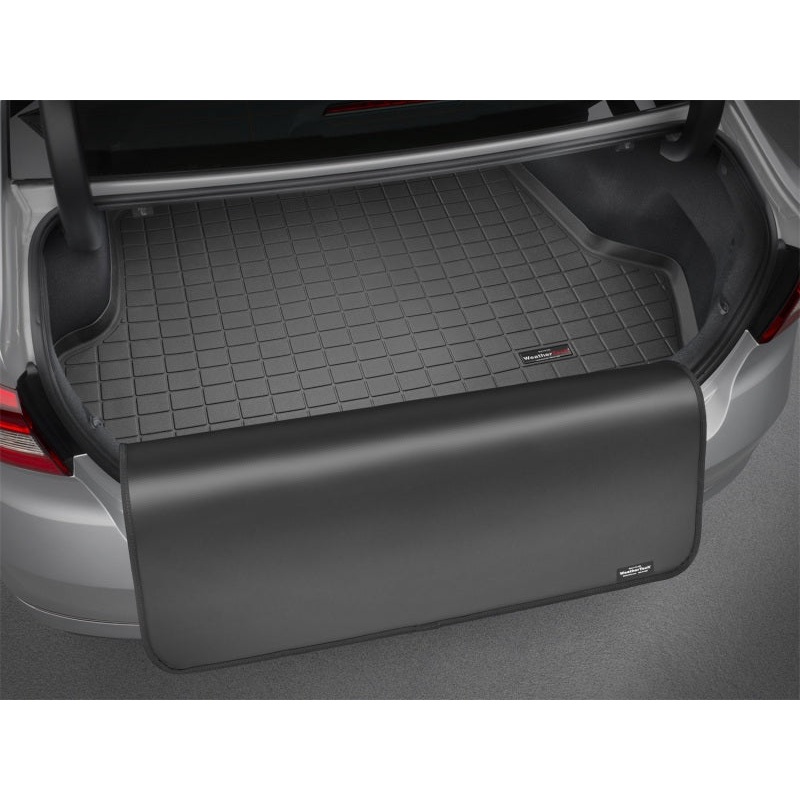 WeatherTech 2015+ Volkswagen Golf/GTI/Alltrack Cargo Liner w/ Bumper Protector – Black
