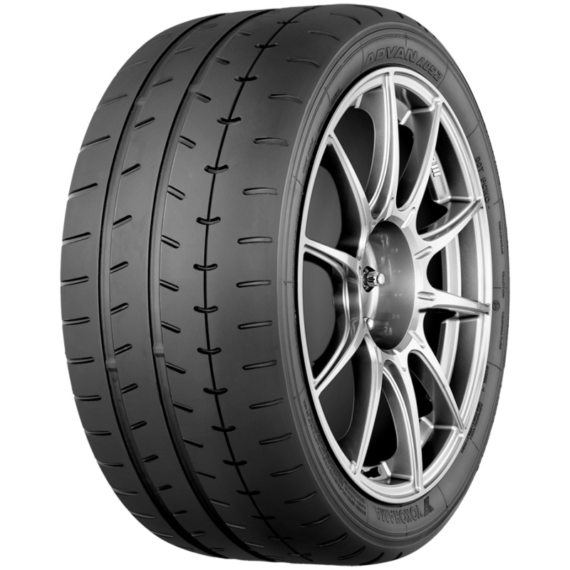 Yokohama Advan A052 Tire – 225/50R16 96W